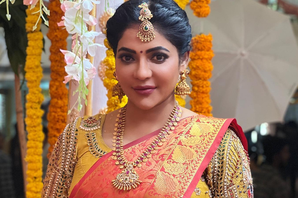 ஜிம் உடையில் பாக்கியலட்சுமி சீரியல் ரேஷ்மா! அவரா இப்படி.. படுவைரல் போட்டோ | Reshma Pasupuleti Gym Dress Hot Photoshoot