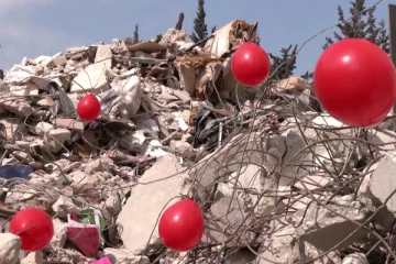 தூக்கத்திலேயே மண்ணில் புதையுண்ட உயிர்கள்! உயிரிழந்த குழந்தைகளுக்கு கடைசி பரிசு