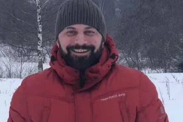 கொரோனா தடுப்பூசியை உருவாக்கிய விஞ்ஞானிக்கு நேர்ந்த கொடூரம்... வெளிவரும் அதிர்ச்சி பின்னணி