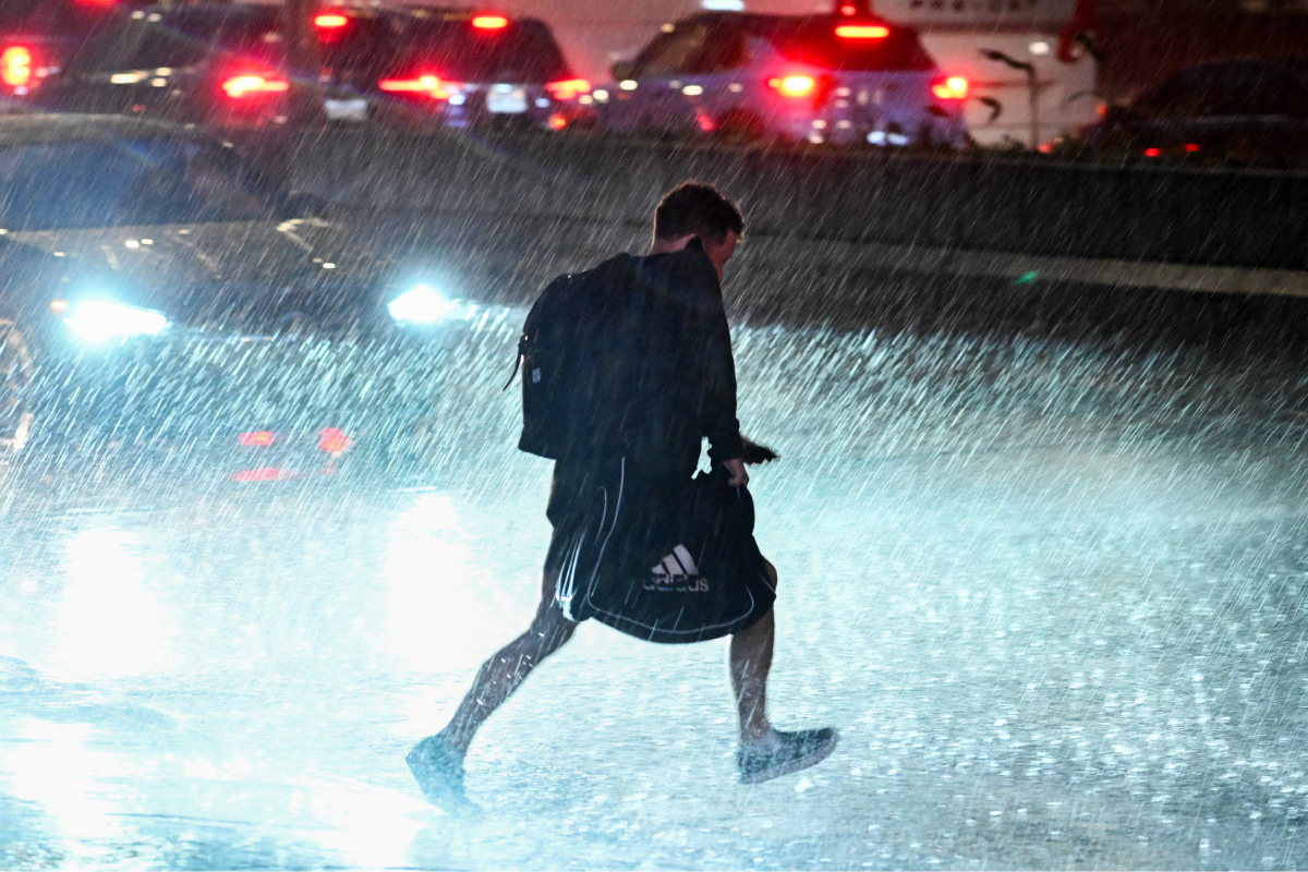 கனடாவின் சில பகுதிகளில் மீண்டும் கடும் புயல் எச்சரிக்கை! | Severe Thunderstorm Watch Issued
