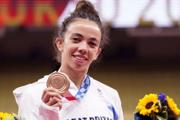 டோக்கியோ 2020: பிரித்தானியாவின் முதல் பதக்கத்தை வென்ற செல்சி கில்ஸ்!