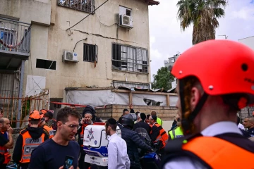 இஸ்ரேலில் விழுந்த ஏவுகணை; அவசர எச்சரிக்கை; பதற்றத்தில் வளைகுடா நாடுகள்!