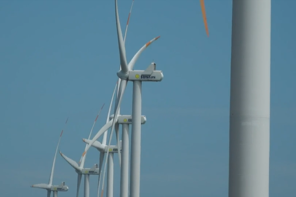 புதுப்பிக்கத்தக்க மின்சார உற்பத்தி மையமாக மாறும் வடபகுதி | Electricity Windmill Renewable Resources Mannar