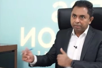 හාල් ගැන අමුතුම හෙළිදරව්වක් ! බන්දුල මහින්දානන්ද ගැන කියන අමුතු කතාවක් ! අවුරුදු කන්නත් හාල් නැති වෙයිලු..? (VIDEO)
