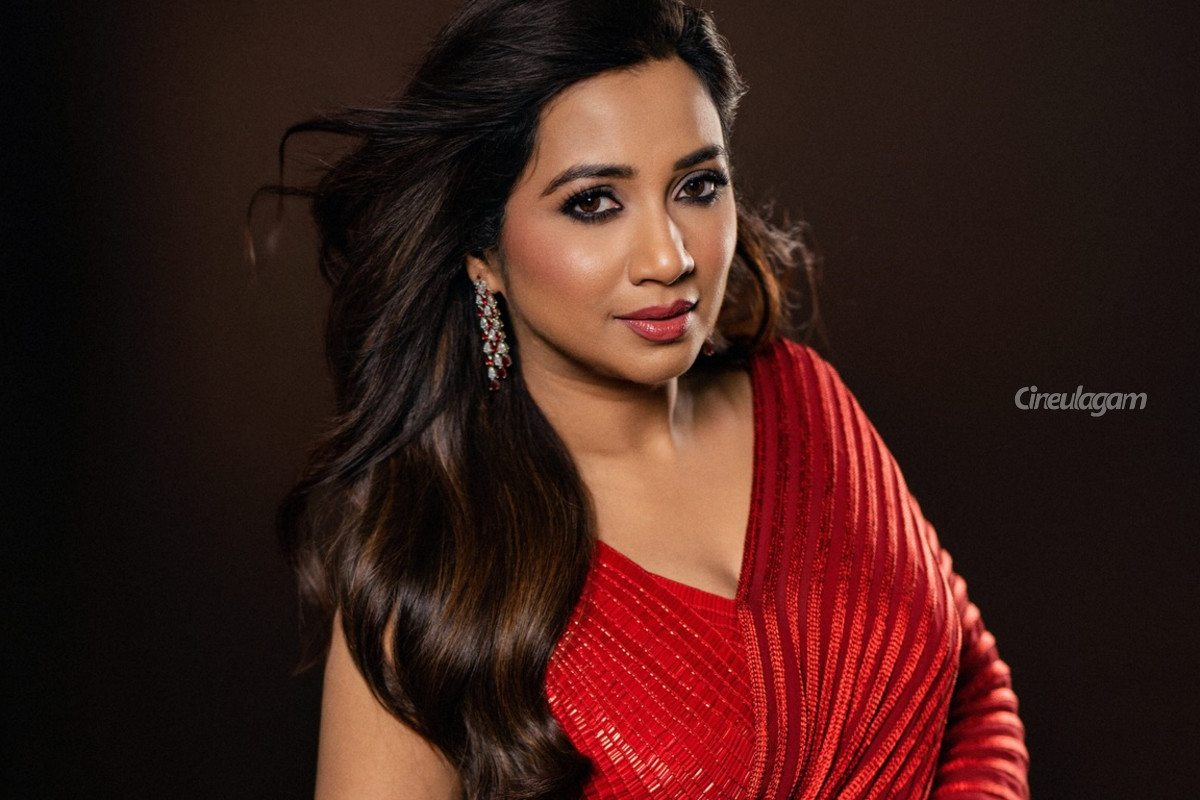 இனி அப்படி பாடமாட்டேன்.. ஸ்ரேயா கோஷல் இப்படி சொல்லிட்டாரே | Shreya Ghoshal About Chikni Chameli இனி அப்படி பாடமாட்டேன்.. ஸ்ரேயா கோஷல் இப்படி சொல்லிட்டாரே | Shreya Ghoshal About Chikni Chameli