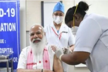 கொரோனா தடுப்பூசி போட்டுக் கொண்டார் பிரதமர் மோடி