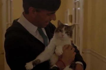 வைரலாகியுள்ள பிரதமர் ரிஷி சுனக்கின் நடிப்பு(காணொளி)