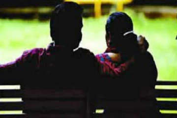 யாழில் தம்பதியின் மோசமான செயல்; பொறி வைத்துப்பிடித்த பொலிஸார்!