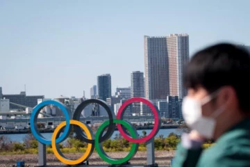 ஒலிம்பிக் போட்டிகள் தொடர்வதில் சிக்கல்: சாதனை படைக்கும் கொரோனா