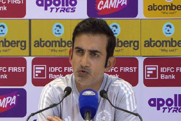 எப்படி போகப்போகிறது கம்பீரின் எதிர்காலம்..! | Gambhir Coach India S Home Defeat To South Africa