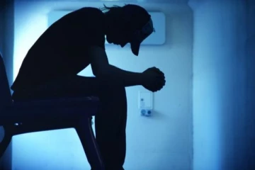 இலங்கையில் தற்கொலை வீதம் அதிகரிப்பு - காரணம் வெளியானது