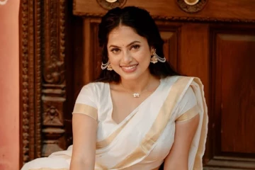 அய்யனார் துணை சீரியல் நடிகை மதுமிதா ஓணம் பண்டிகையை எப்படி கொண்டாடியுள்ளார் பாருங்க.. லேட்டஸ்ட் போட்டோஷூட்