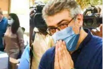 முகக்கவசம் அணிந்தபடி ஆட்டோவில் செல்லும் நடிகர் அஜித்! பேரதிர்ச்சியில் உறைந்த ரசிகர்கள்
