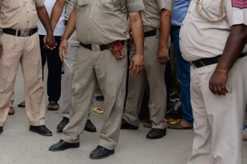 2 பெண் குழந்தைகளுடன் தாய் கொடூர கொலை; மர்மநபர்களை பிடிக்க பொலிஸ் தீவிரம்