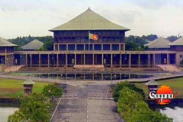 පාර්ලිමේන්තු සභාවාරය ඇරඹෙයි [VIDEO]