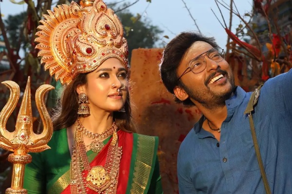 நயன்தாரா இல்லை.. மூக்குத்தி அம்மன் படத்தில் முதலில் நடிக்க இருந்தது இவர்தான் | Anushka Initial Choice Of Rj Balaji Mookuthi Amman