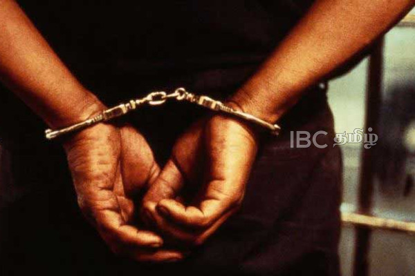 15 வயது பாடசாலை சிறுமி துஷ்பிரயோகம்..! தந்தை கைது | 15 Year Old Girl Batticalo