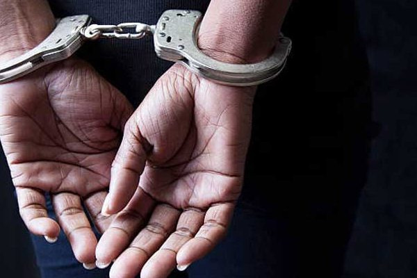 வெளிநாட்டு வேலைவாய்ப்பு மோசடி! பெண்ணொருவர் அதிரடி கைது | Woman Arrested For Foreign Employment Scam வெளிநாட்டு வேலைவாய்ப்பு மோசடி! பெண்ணொருவர் அதிரடி கைது | Woman Arrested For Foreign Employment Scam