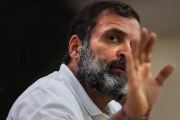 சீனத் தூதருடன் சேர்ந்து சாப்பிடும்போது.. ராகுல்காந்தி பேச்சு - பாஜக பதிலடி!