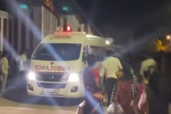 யாழ். நல்லூர் திருவிழாவின் போது இடம்பெற்ற வாள்வெட்டு ; அச்சத்தில் பக்தர்கள் | Jaffna Swor Attack During Nallur Festival Devotees