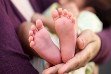 இரண்டு மாத குழந்தையை 50 ஆயிரம் ரூபாய்க்கு விற்ற பெண்!