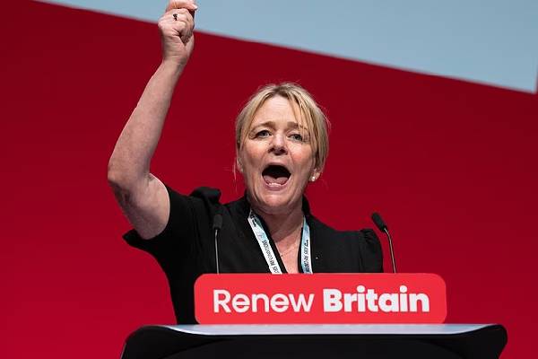 கெய்ர் ஸ்டார்மர் பிரதமர் பதவியில் இருந்து நீக்கப்படுவது உறுதி: கடுமையாகத் தாக்கிய பிரபலம் | Inevitable Keir Starmer Will Replaced