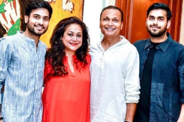 அனில் அம்பானியின் ரூ 3,000 கோடி மதிப்பு சொத்துக்களை பறிமுதல் செய்த அமலாக்கத்துறை | Anil Ambani Ed Seizes Assets அனில் அம்பானியின் ரூ 3,000 கோடி மதிப்பு சொத்துக்களை பறிமுதல் செய்த அமலாக்கத்துறை | Anil Ambani Ed Seizes Assets