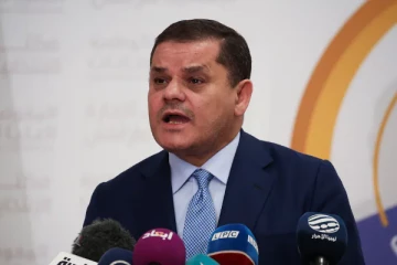 பிரதமர் இல்லத்தின் மீது ரொக்கெட் கைக்குண்டு தாக்குதல்., பதற்றத்தில் பொதுமக்கள்