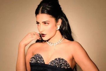 ஸ்ருதி ஹாசனின் கிளாமர் போட்டோஷூட்