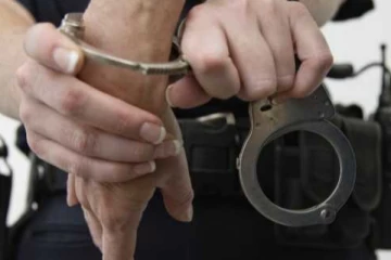 இரட்டைக் கொலைச் சம்பவத்துடன் தொடர்புடைய மூவர் கைது