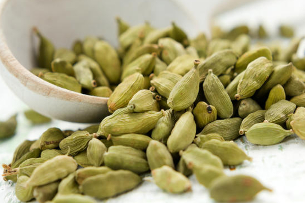 மணி பர்ஸில் நிறைய வேண்டுமா? அப்போ கண்டிப்பா இத செய்ங்க ! | Do You Want A Lot Of Money In Your Wallet