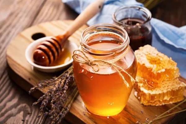 தொண்டை வலியை வேறூடன் குணப்படுத்தும் வைத்தியம்: எப்படி செய்யலாம்? | Throat Pain Relief At Home Remedies தொண்டை வலியை வேறூடன் குணப்படுத்தும் வைத்தியம்: எப்படி செய்யலாம்? | Throat Pain Relief At Home Remedies