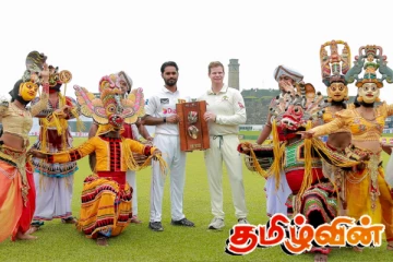 காலியில் வோர்ன்- முரளி டெஸ்ட் தொடர் கிண்ணம் அறிமுகம்