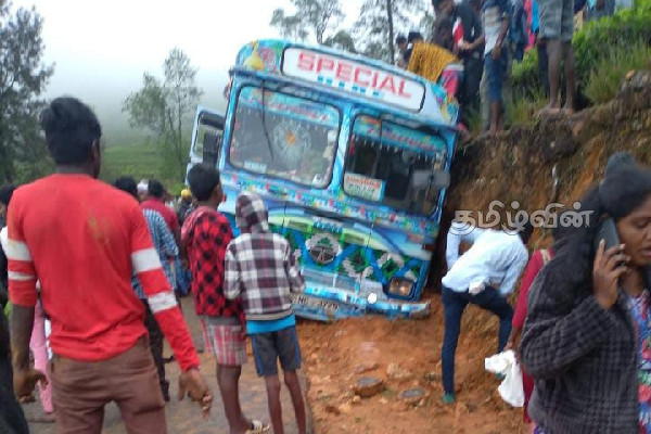 விபத்தில் இருவர் பலி: பேருந்தை எரித்த பிரதேச மக்கள்(Video) | Two People Died On The Spot In The Bus Accident
