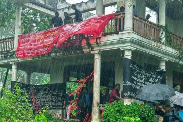 සාකච්ඡාව අසාර්ථක වුණැයින් තාමත් මල්වානේ ඉඳන් උත්තර හොයන අන්තරේ සිසුන්
