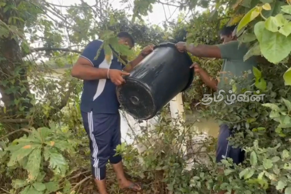 வாழைச்சேனையில் சட்டவிரோத மதுபான உற்பத்தியில் ஈடுபட்ட இருவர் கைது! | Two Arrested For Illegal Liquor In Valaichchenai