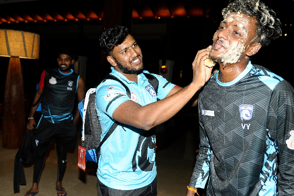 சாதனைத்தமிழன் யாழ் வியாஸ்காந் குறித்து வேகப்பந்து வீச்சாளர் பெருமை | S Proud Chaminda Vaas Jaffna Vyaskanth