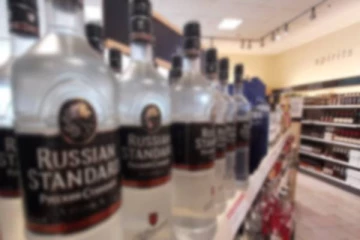 வொட்கா வாங்க அலைமோதும் கனேடியர்கள்...எதற்காக தெரியுமா?