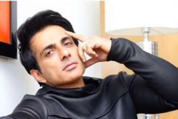 நடிகர் சோனு சூட் வீட்டில்  திடீரென வருமான வரித்துறை ஆய்வு