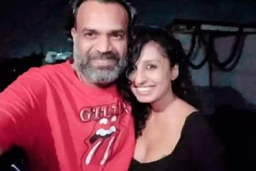 திருமண பேச்சு போகும் சமயத்தில் நடிகை புகைப்படத்திற்காக வழியும் நடிகர்.. என்ன ஜி இதெல்லாம்..