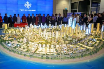 கொழும்பு துறைமுக நகரம் சீனாவிற்கு முட்டை இடும் தங்க வாத்து