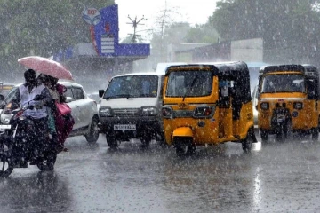 தொடர் கனமழையால் 10 மாவட்ட பள்ளி,கல்லுாரிகளுக்கு விடுமுறை அறிவிப்பு