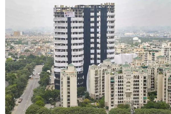 9 நொடிகளில் தூள்தூளாக தரைமட்டமான நொய்டா இரட்டை கோபுரம்! | Noida Twin Tower Building Demolished