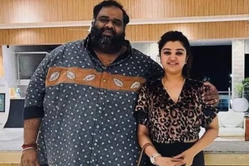 ஜெயிலுக்கு போன உடனே என்னோட உடையை கழற்றி- எமோஷ்னலாக பேசிய தயாரிப்பாளர் ரவீந்தர்