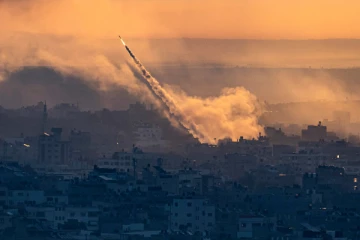 பணயக்கைதிகளாக பிடிக்கப்பட்டவர்களின் உடல்கள் காசாவில் மீட்பு