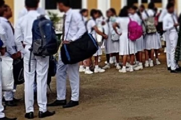 மாணவர்களுக்கு தடுப்பூசி வழங்காது பாடசாலைகளை திறப்பது ஆபத்தானது