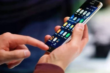 செல்போன்களில் கொடிய பாக்டீரியாக்கள்: வெளியான அதிர்ச்சியூட்டும் ஆய்வறிக்கை!