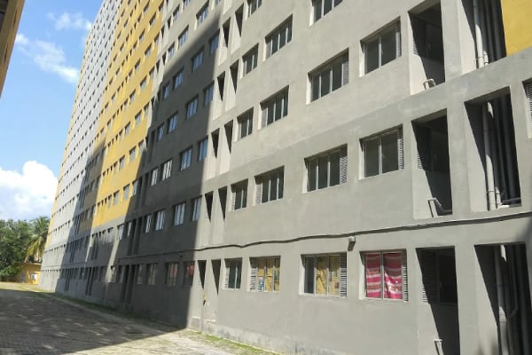 கொழும்பில் ஆபத்தாக மாறியுள்ள 24 அடுக்குமாடி குடியிருப்புகள் - சிறுவனுக்கு ஏற்பட்ட ஆபத்து | 24 Apartment Complexes In Risk Kid Injured