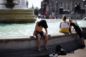 லண்டனில் வெப்பஅலையால் 263 பேர் உயிரிழப்பு; எச்சரிக்கும் விஞ்ஞனிகள்