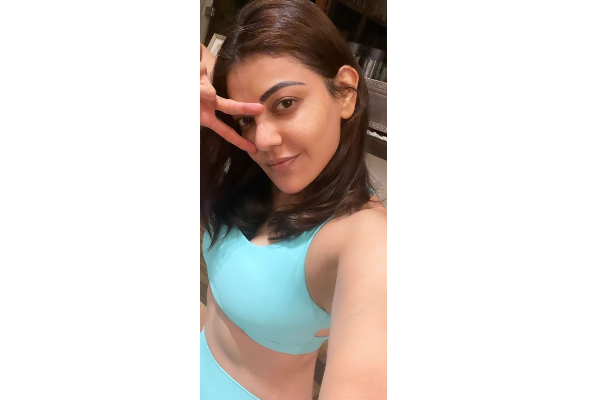 மேக்கப் போடாமல் இருக்கும் நடிகை காஜல் அகர்வால்.. ரசிகர்கள் மத்தியில் வைரல் | Kajal Aggarwal Without Makeup